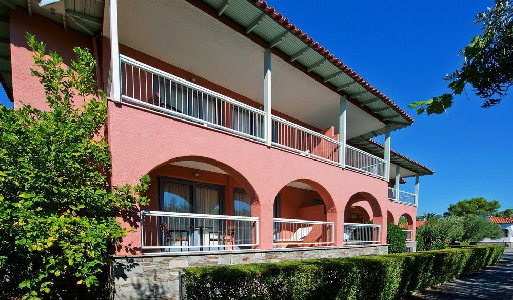 Hanioti Hotel Buitenkant foto